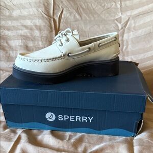 Sperry women's Cream Boat Shoes